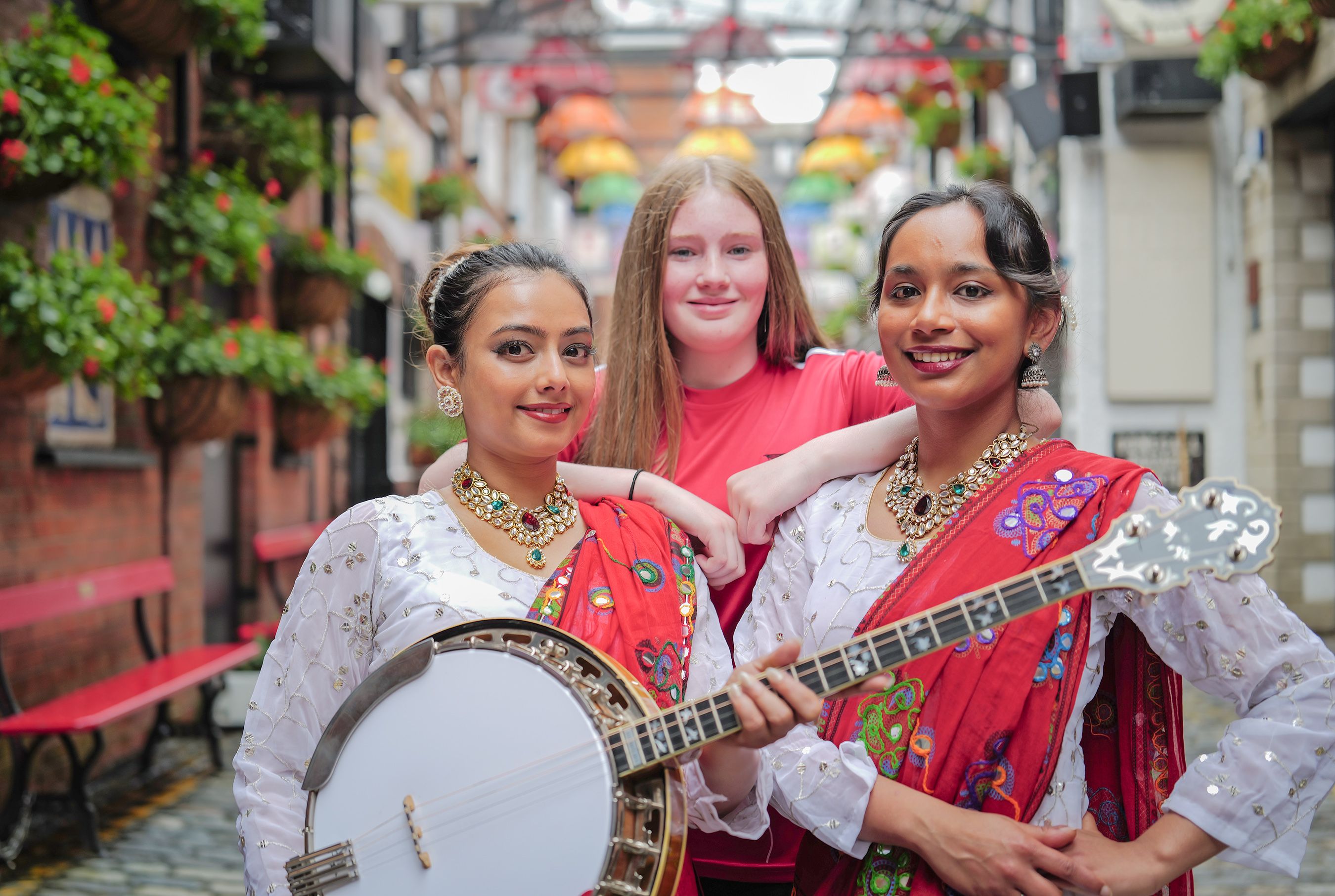 Eimear, Tulaika and Rwshika entertained visitors at the launch