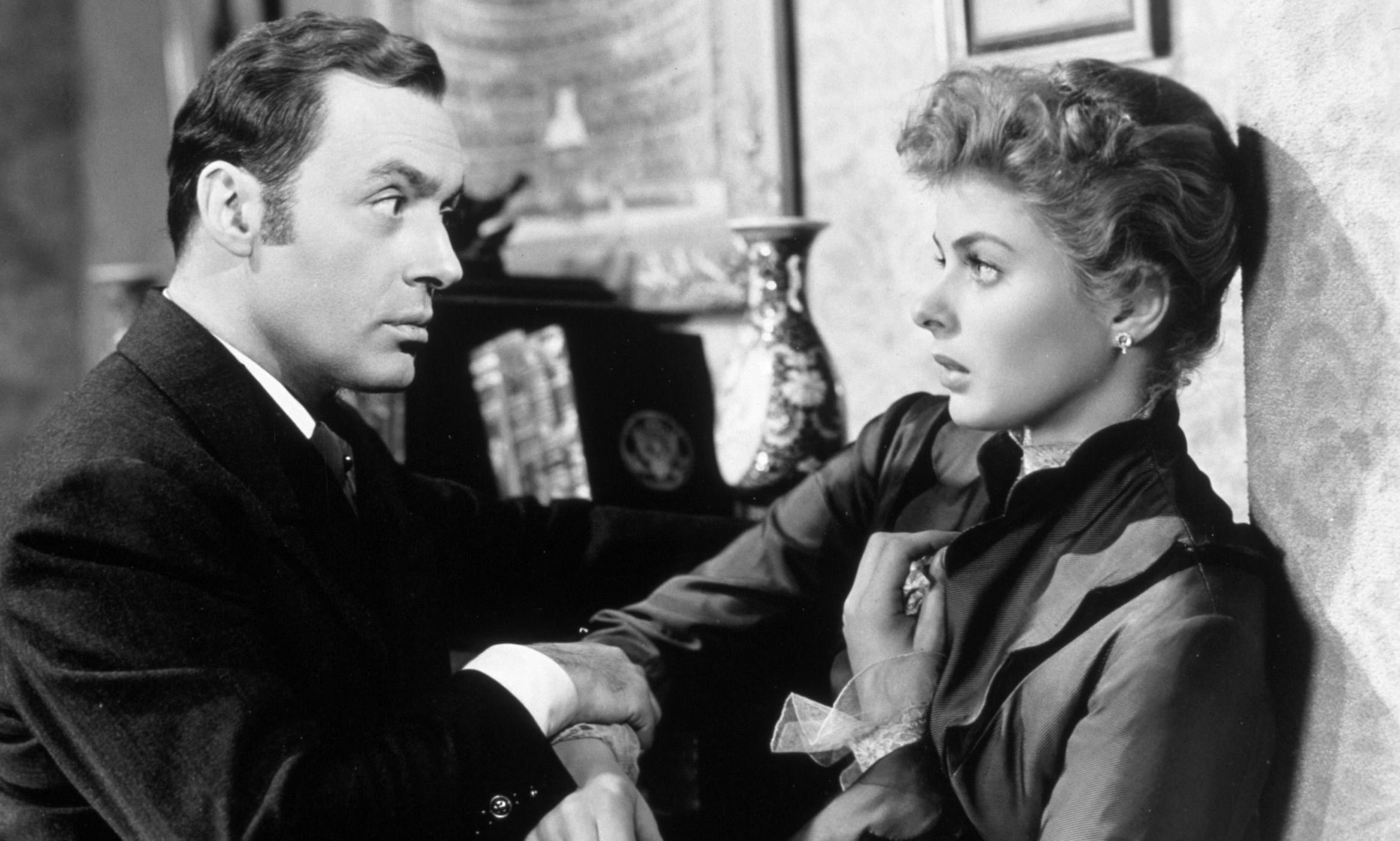 MIND GAMES: Charles Boyer and Ingrid Bergman in the hit 1944 film Gaslight