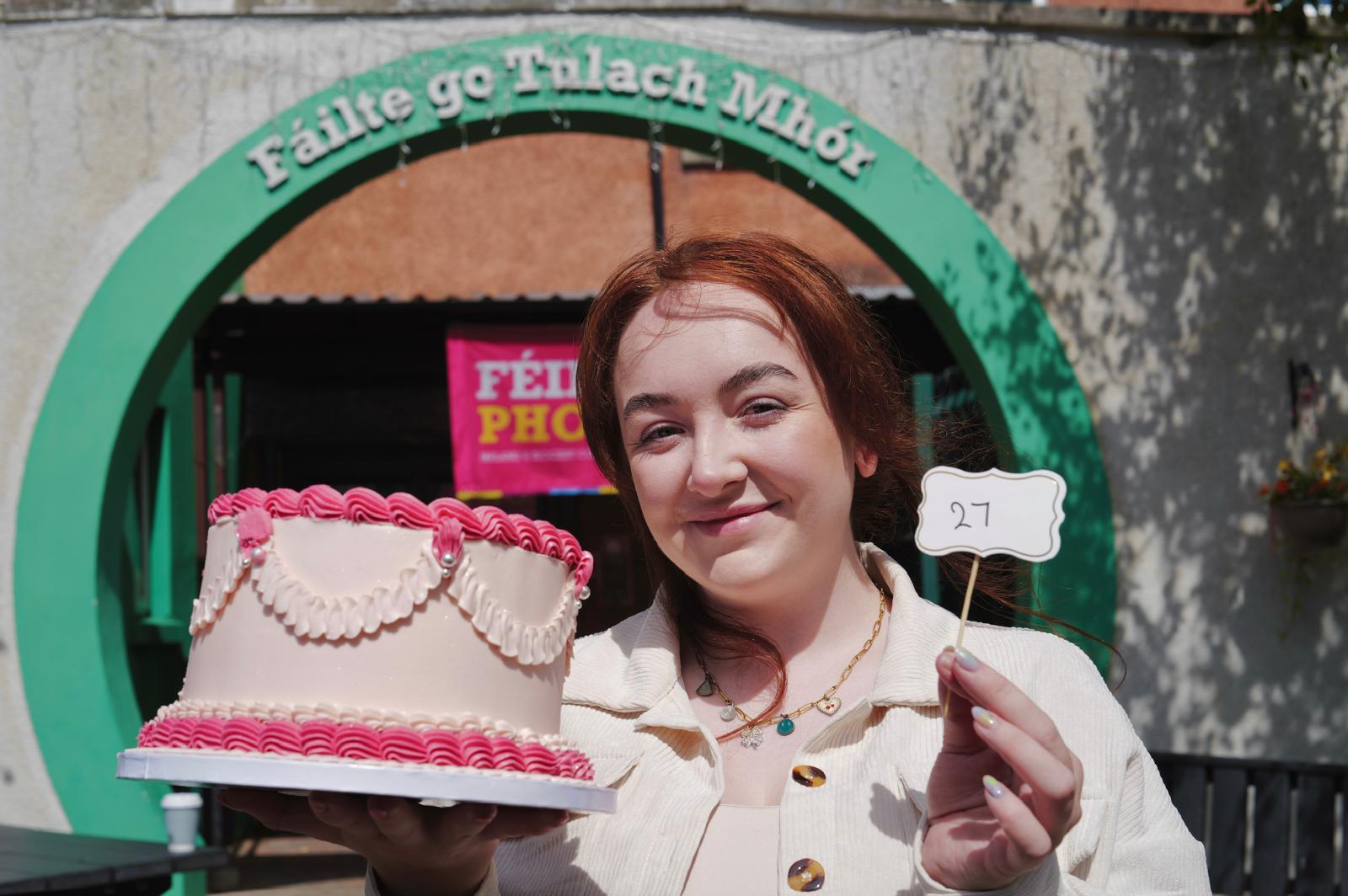 Ciara Agnew with her prize-winning cake