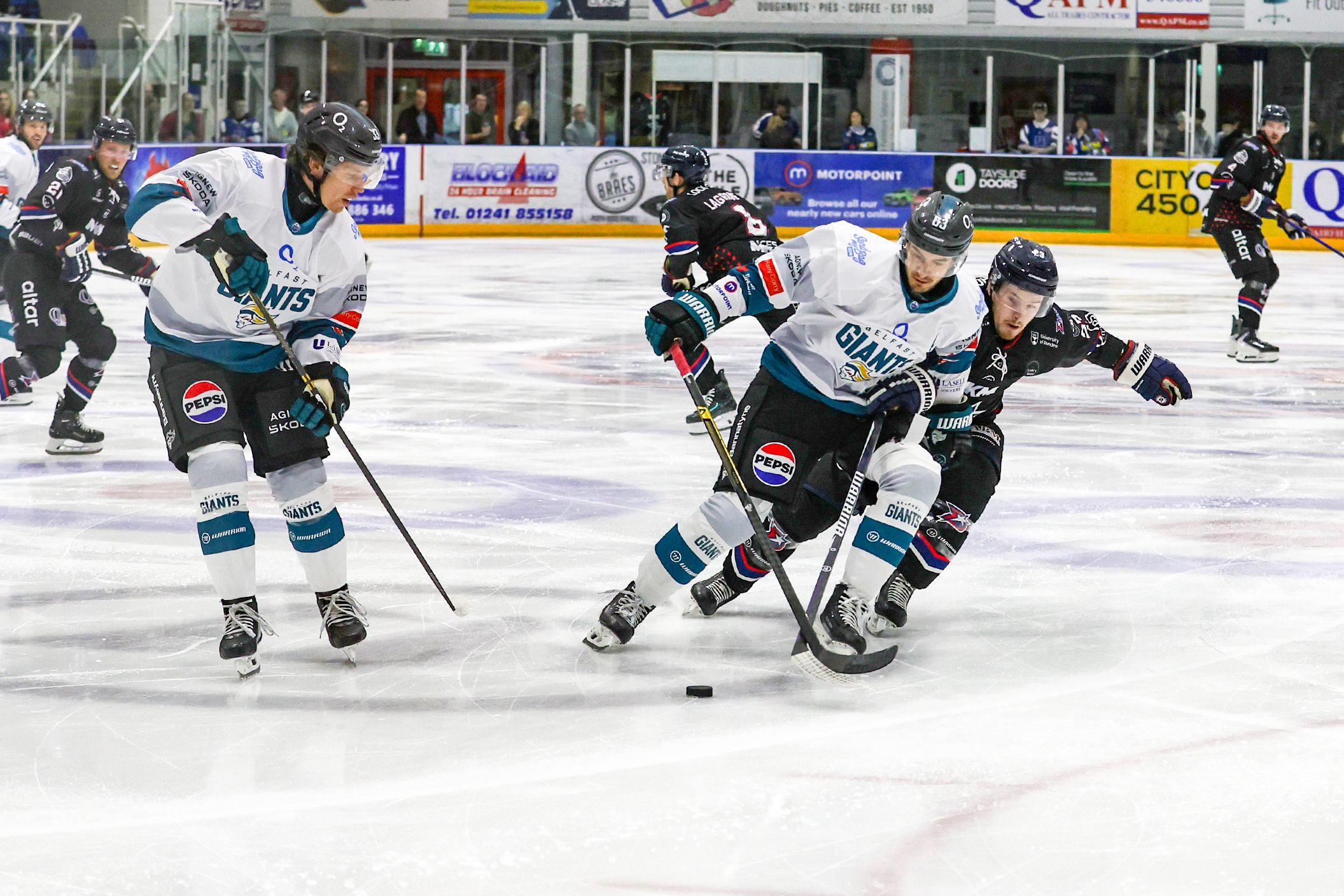 Belfast Giants opened the weekend with a 4-1 win