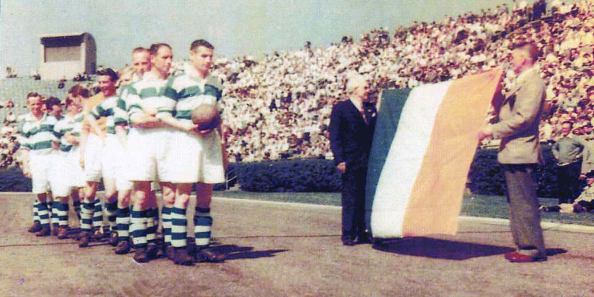 Jackie (back left) with the Belfast Celtic team that toured the USA in 1949