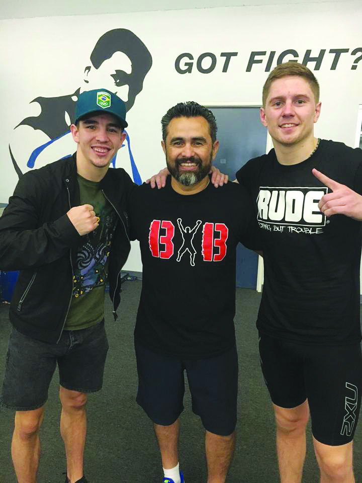 Michael Conlan with his new trainer Manny Robles and stablemate, former Irish amateur Jason Quigley at the Rock Gym in Los Angeles