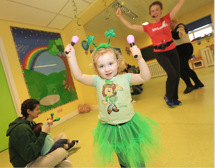 Little Orlaith Richmond enjoying the craic at the St Luke\'s Family Centre St Patrick\'s Day party 