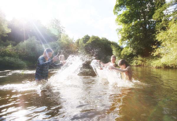 Cooling off in the Lagan as temperatures in the city continued to soar – the mercury is expected to remain high for around another week