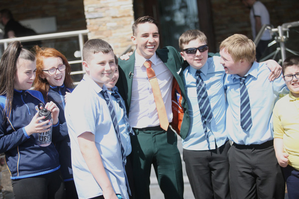 Stepping out from the media whirlwind that has greeted his Falls Park Féile fight announcement, Michael Conlan met students from St Gerard\'s at the Balmoral Hotel