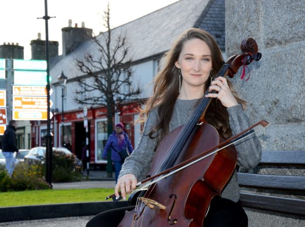 Ceoltóir Óg: The Young Musician of the Year Sharon Howley playing her Cello 