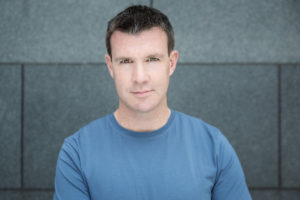  CÚLA4: An láithreoir Fiachra Ó Dughghaill[/caption]