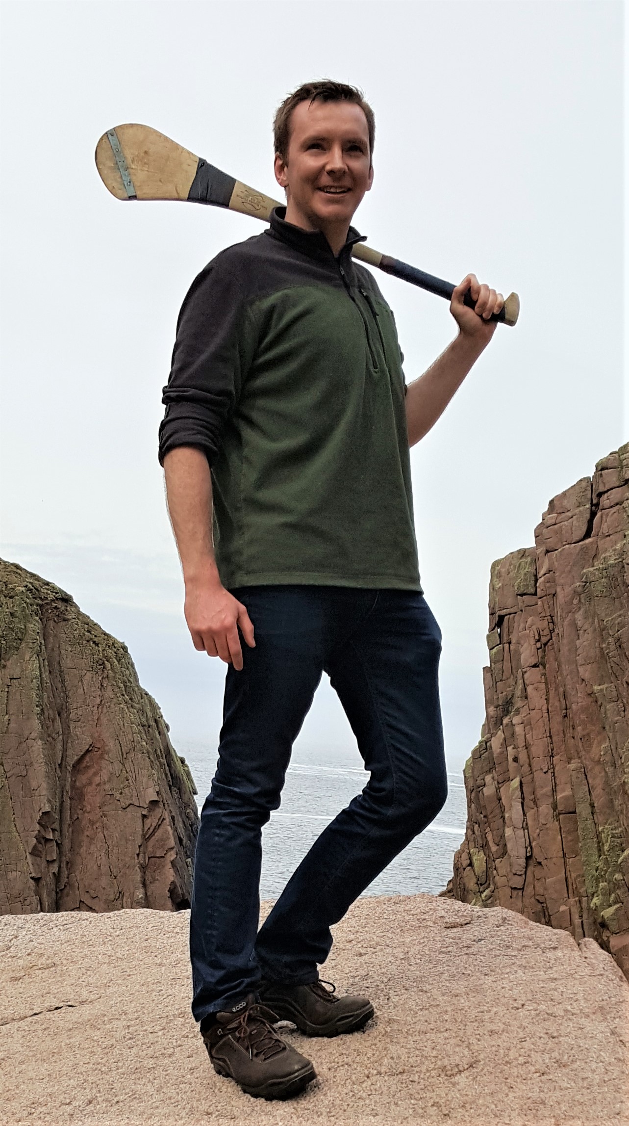 AG SEASAMH AN FHÓID: Éanna Ó Cróinín.